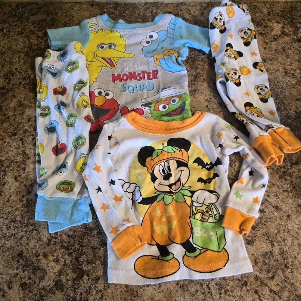 Baby Pajama Set Of 2 Sesame Street Mickey Mouse 9months